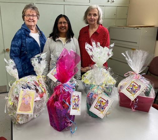 Baskets for Ernestine’s Women’s Shelter